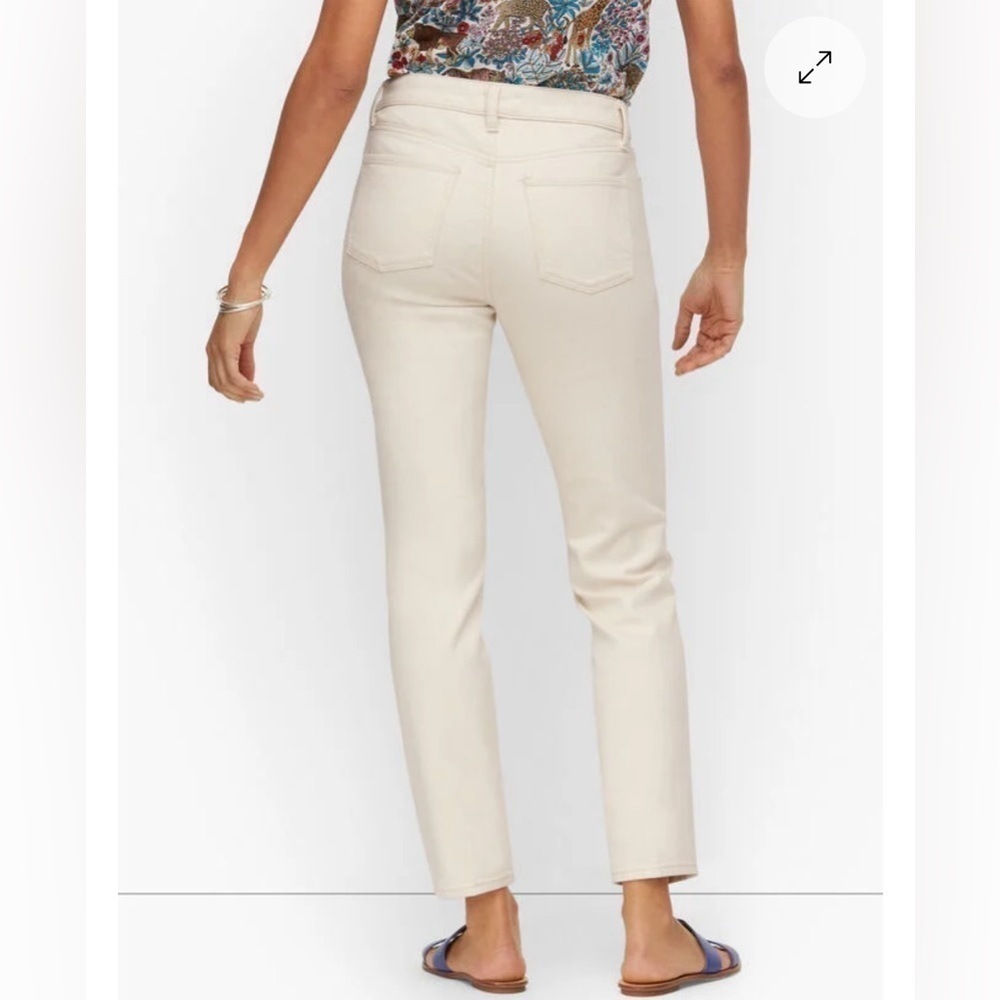 Ann Taylor High Rise Petite Curvy Fit Jeans in Ivory - Picture 2 of 8